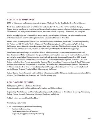 Katalogseite mit den Biografien der letzten beiden Fotokünstler, Schwerpunkte Licht, Bewegung und Ausstellungstätigkeit.